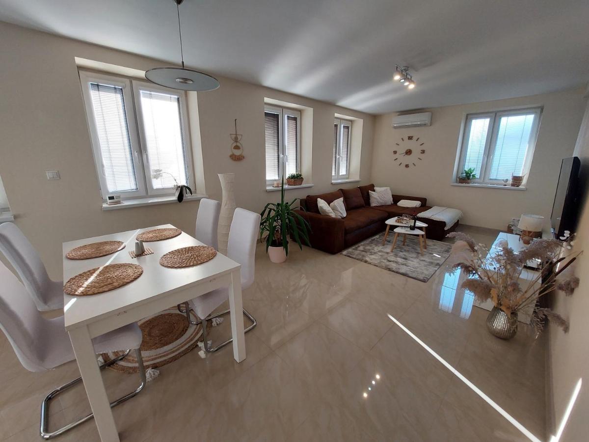 Frastak Apartment Hlohovec Exteriér fotografie